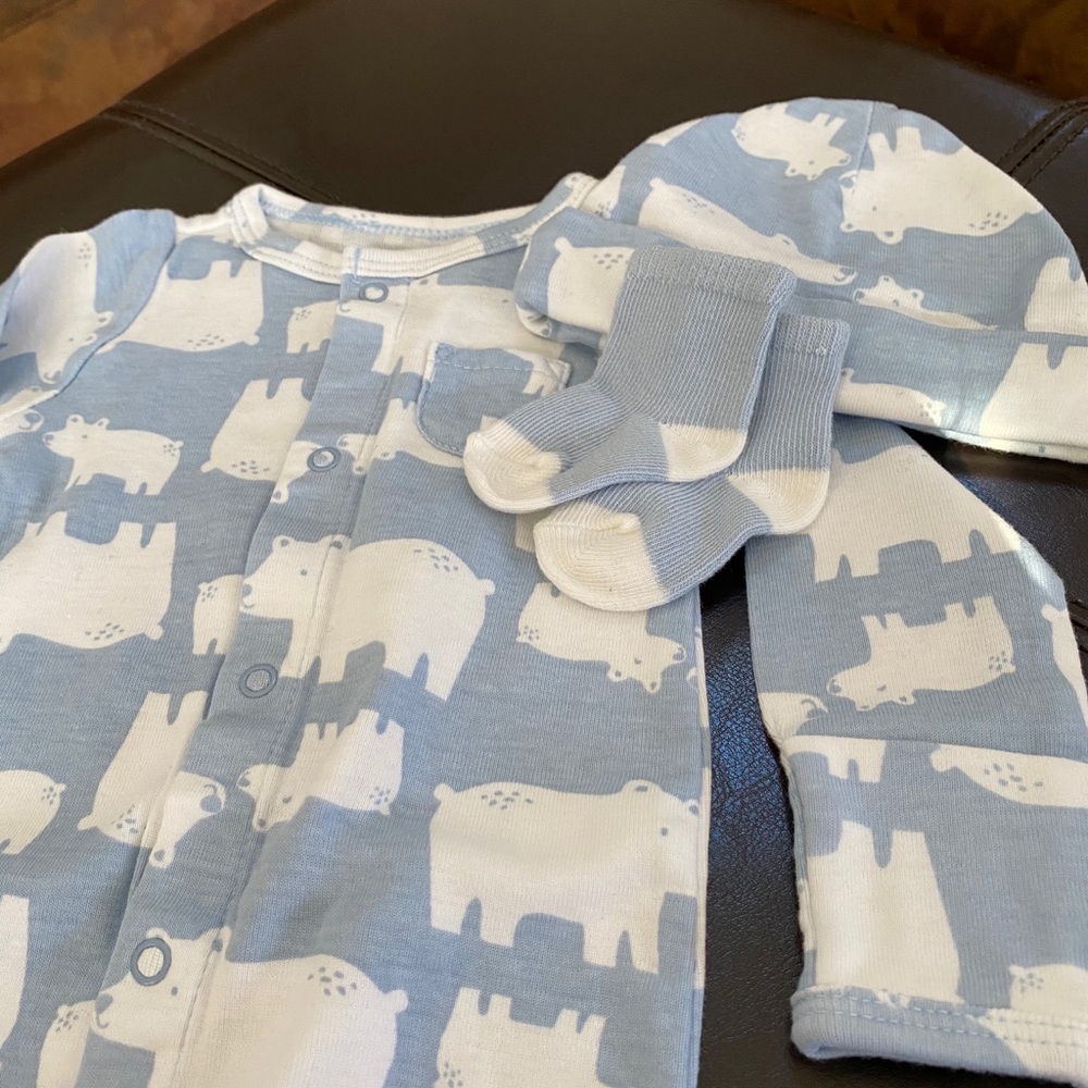 Carter’s Newborn 3-piece set